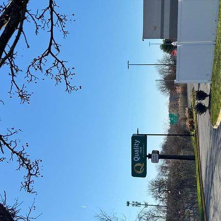 Quality Inn Spring Valley - Nanuet Zewnętrze zdjęcie