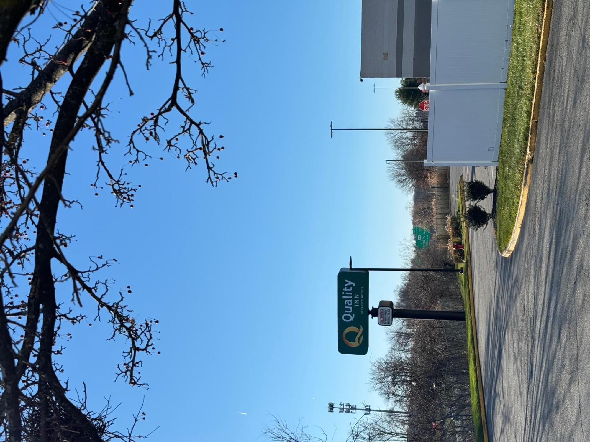 Quality Inn Spring Valley - Nanuet Zewnętrze zdjęcie