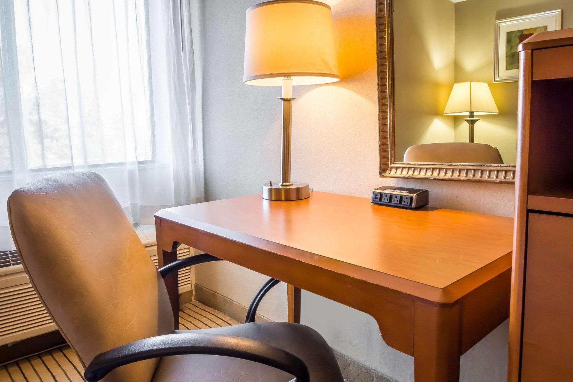 Quality Inn Spring Valley - Nanuet Zewnętrze zdjęcie