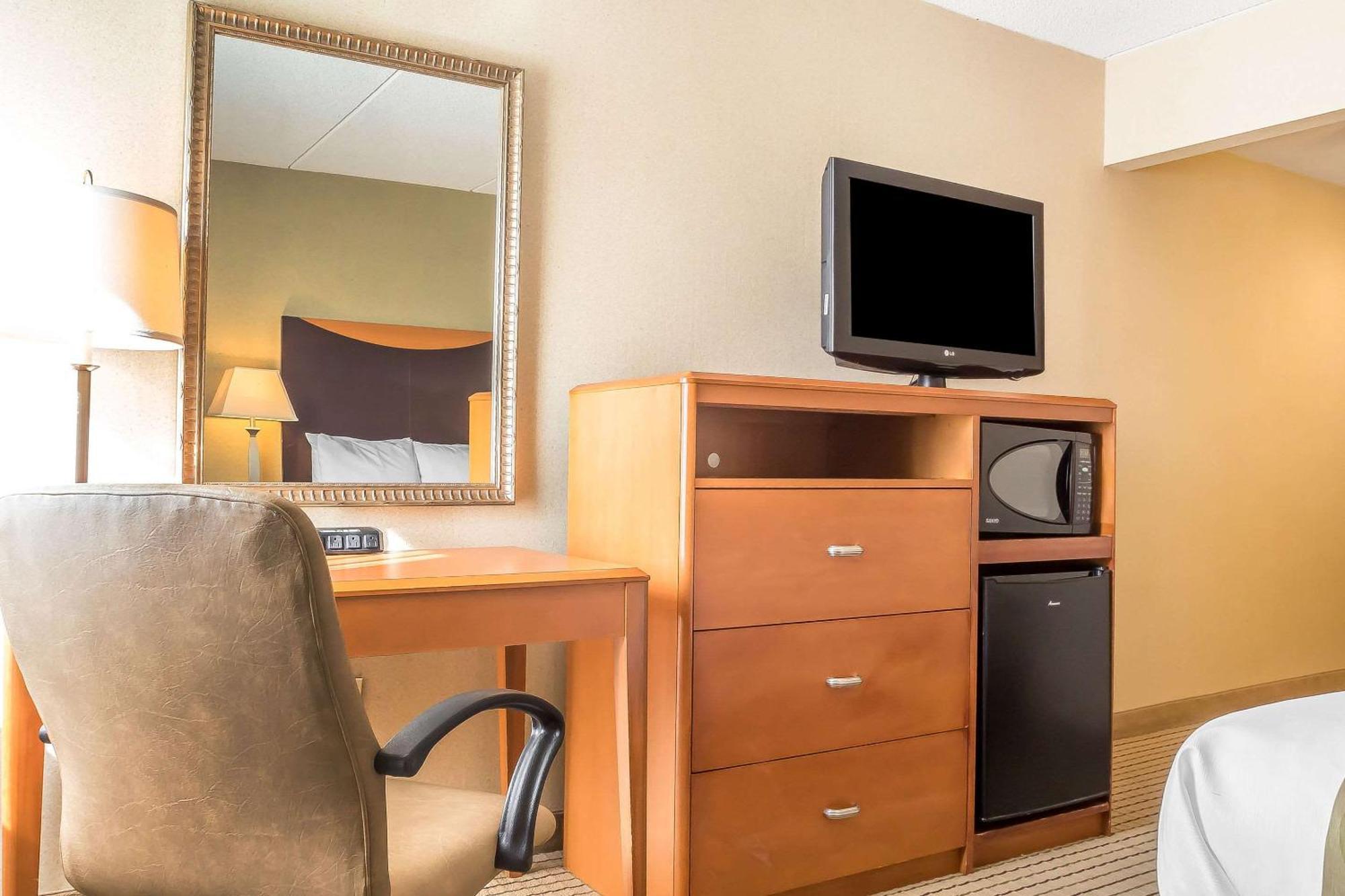 Quality Inn Spring Valley - Nanuet Zewnętrze zdjęcie